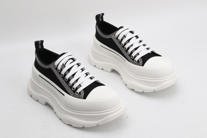 A1exa*der Mcqv*en SNEAKERS MC0518003