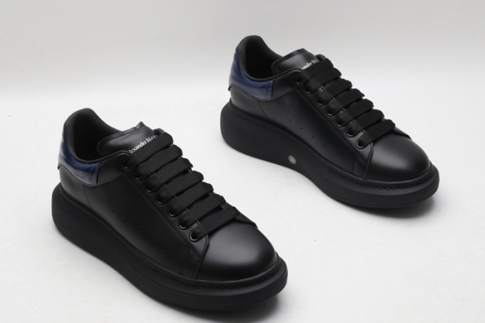 A1exa*der Mcqv*en SNEAKERS MC5563-011