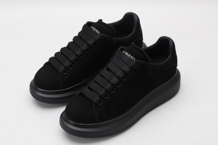 A1exa*der Mcqv*en SNEAKERS MC5563-082