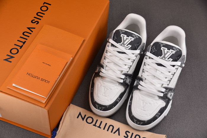 1V SNEAKERS 1V0425-089