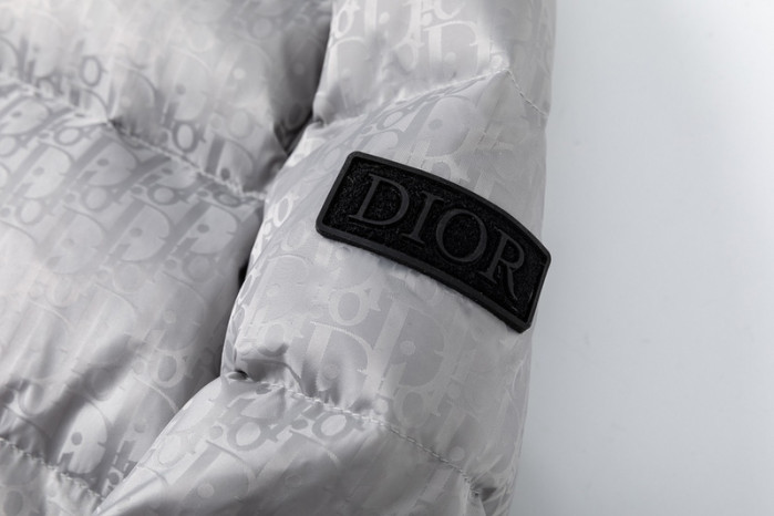 d*0r mon0926-055