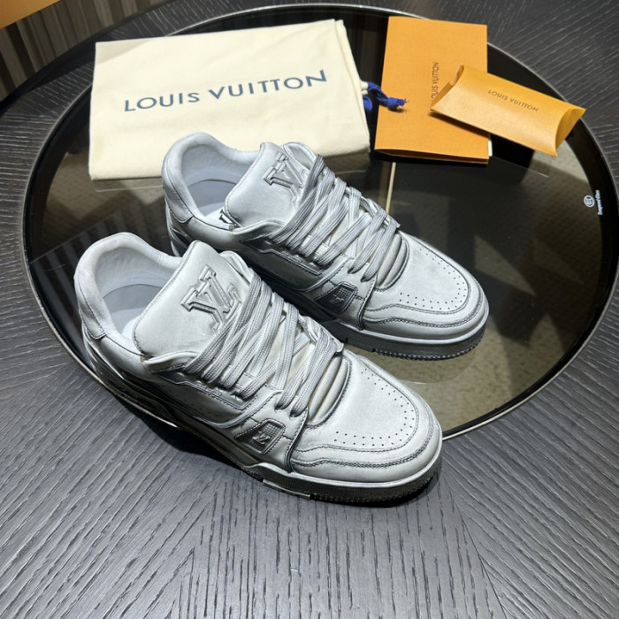 1V SNEAKERS 1V0425-133