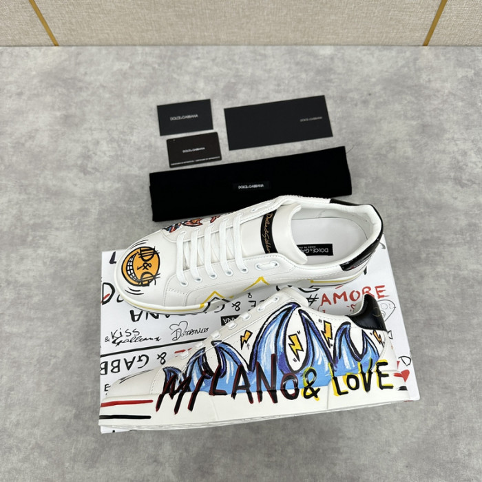 D.G. Sneakers DG210-223