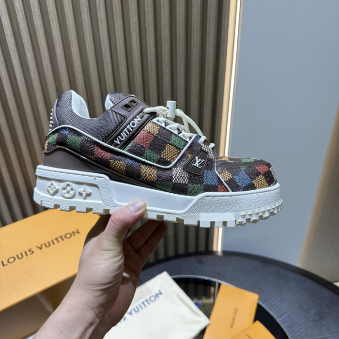 1V SNEAKERS 1V0425-258