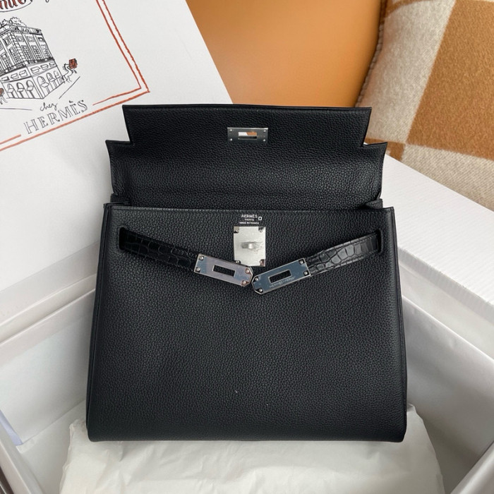 Her*mes bag B0113-197