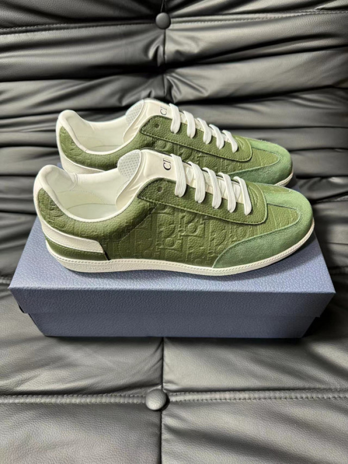D10R SHOES D896-151