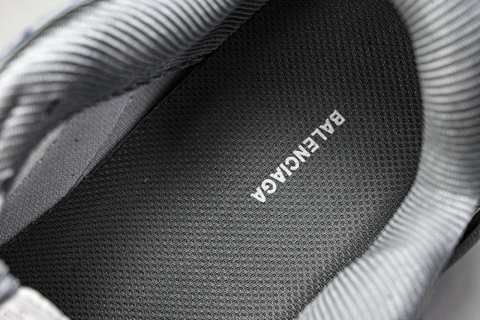 BLCG SNEAKER TRIPLE.S SNEAKERS WTR2G-1800