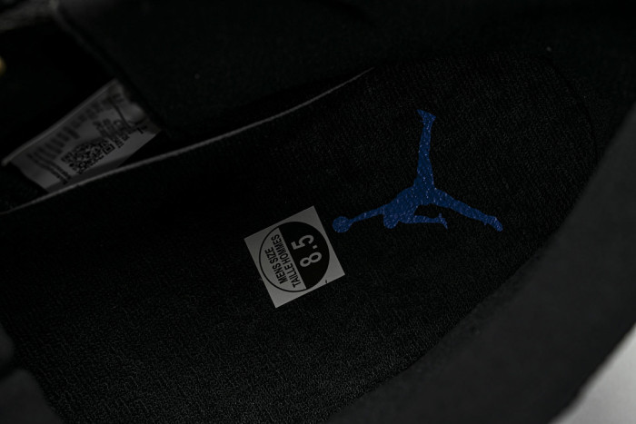 Air Jordan 11 Retro 