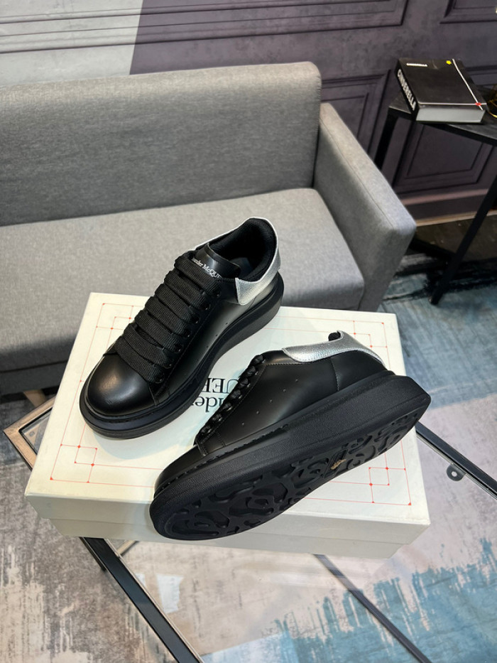 A1EXANDER M*QUEEN SNEAKERS WHGP7-90