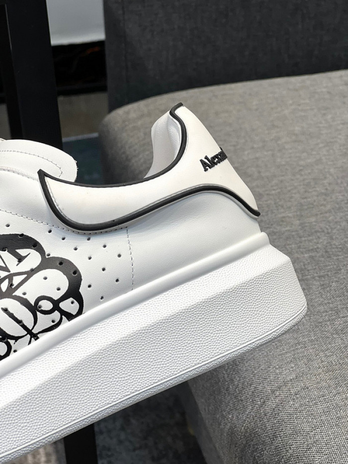 A1EXANDER M*QUEEN SNEAKERS WHGP7-143