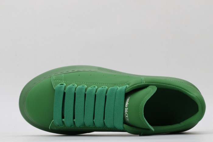 A1exa*der Mcqv*en SNEAKERS