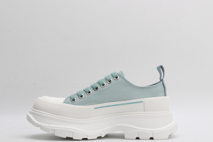 A1exa*der Mcqv*en SNEAKERS MC0518001