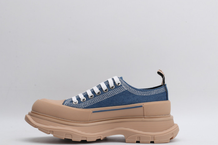 A1exa*der Mcqv*en SNEAKERS MC0518004