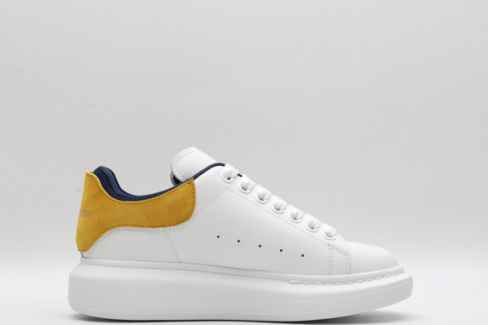 A1exa*der Mcqv*en SNEAKERS