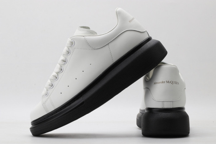 A1exa*der Mcqv*en SNEAKERS MC5563-041