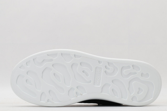A1exa*der Mcqv*en SNEAKERS MC5563-053