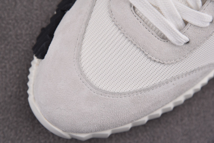 HER*MES SNEAKER HM1028-031