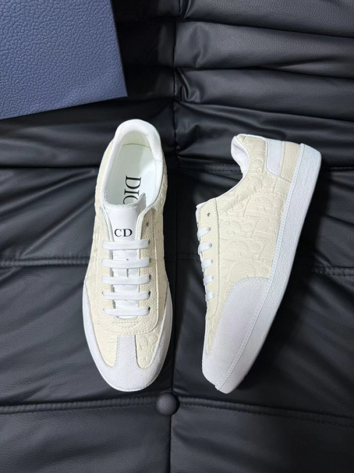 D10R SHOES D896-149