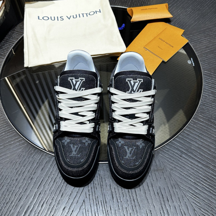 1V SNEAKERS 1V0425-297