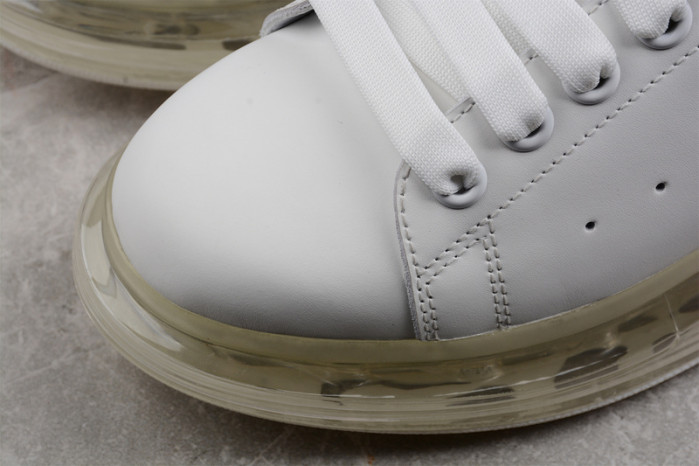 A1exa*der Mcqv*en SNEAKERS