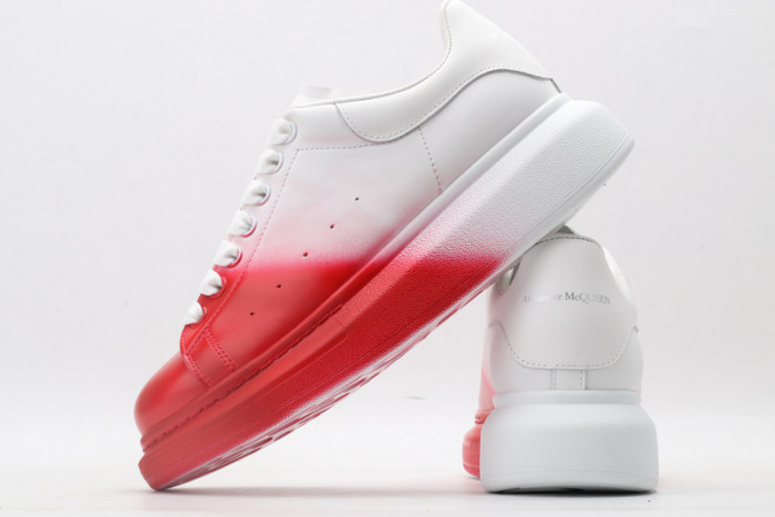 A1exa*der Mcqv*en SNEAKERS