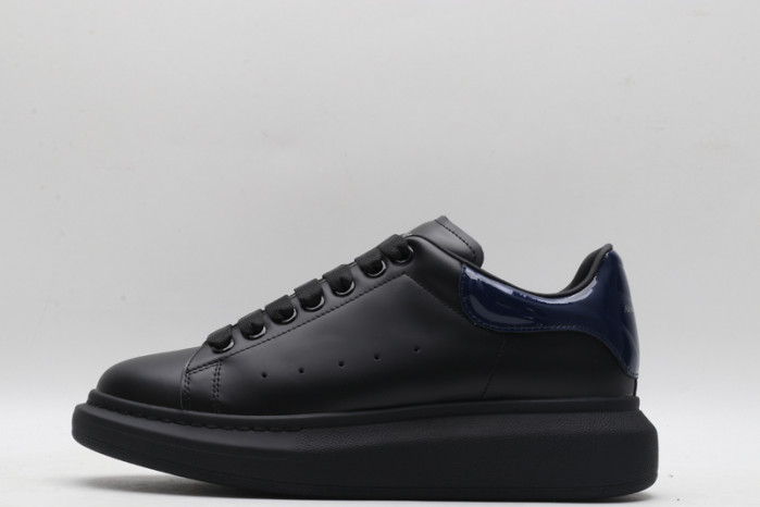 A1exa*der Mcqv*en SNEAKERS MC5563-011