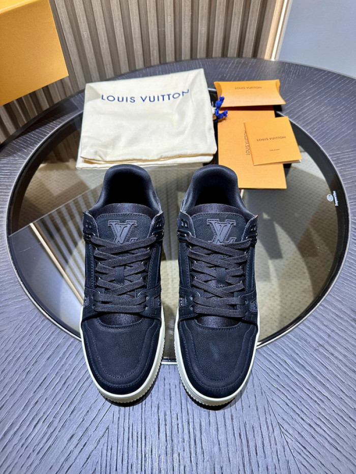 1V SNEAKERS 1V0425-176