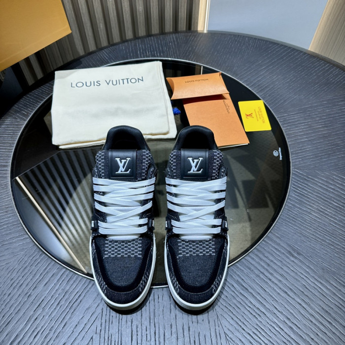 1V SNEAKERS 1V0425-271