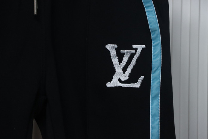1*v 1V2025-003