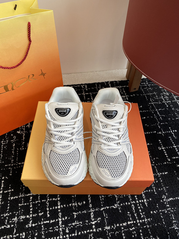 D10R SHOES B35 B35-005