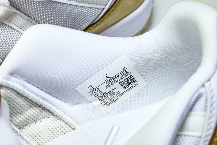 Air Jordan 11 Retro Low 