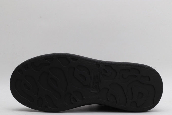 A1exa*der Mcqv*en SNEAKERS