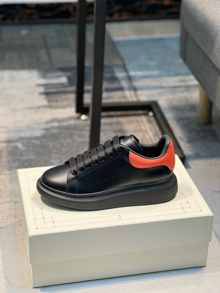 A1EXANDER M*QUEEN SNEAKERS WHGP7-81