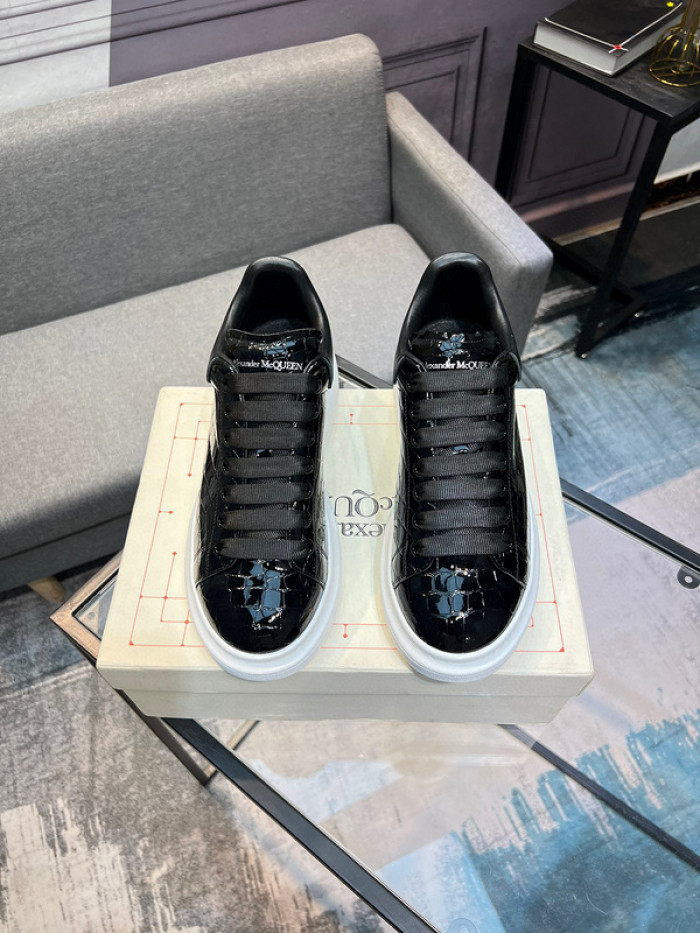 A1EXANDER M*QUEEN SNEAKERS WHGP7-97