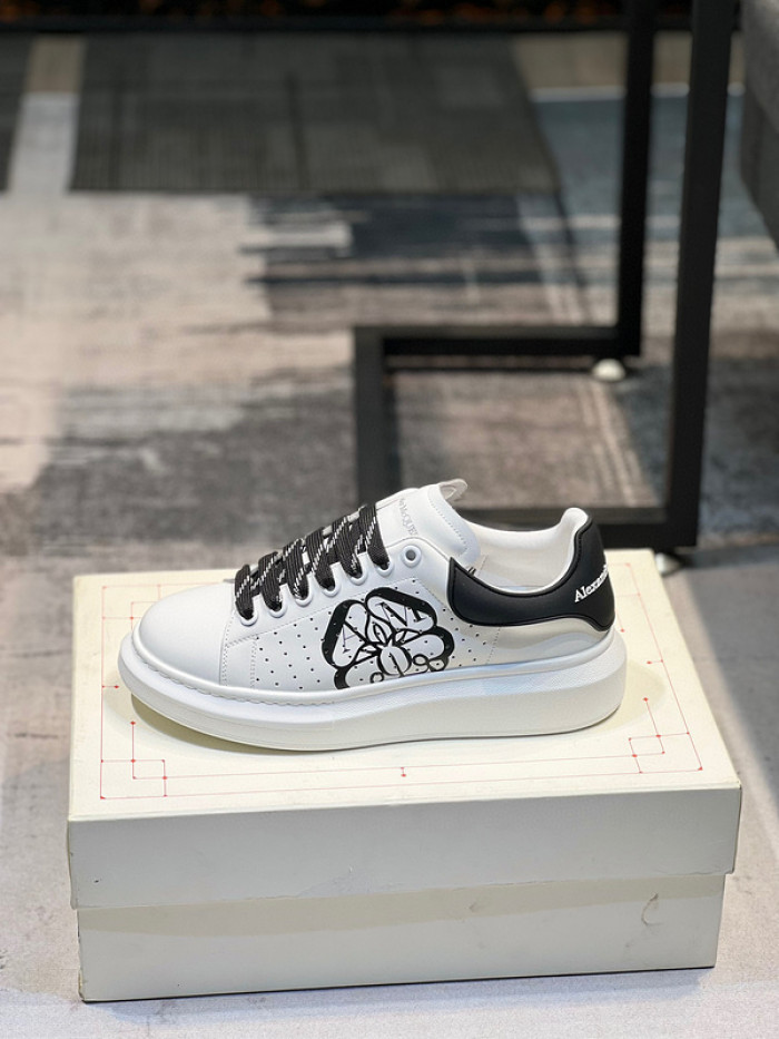 A1EXANDER M*QUEEN SNEAKERS WHGP7-141