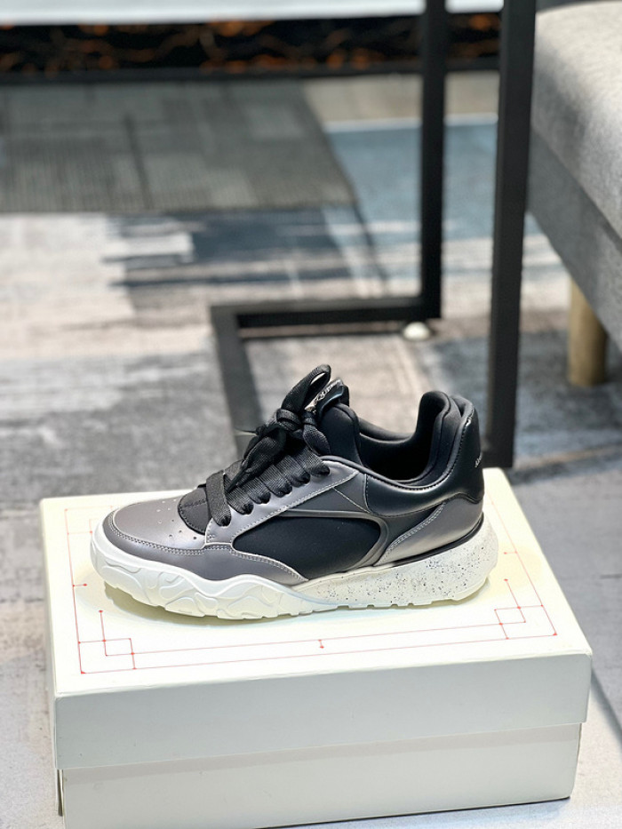 A1EXANDER M*QUEEN SNEAKERS WHGP7-149