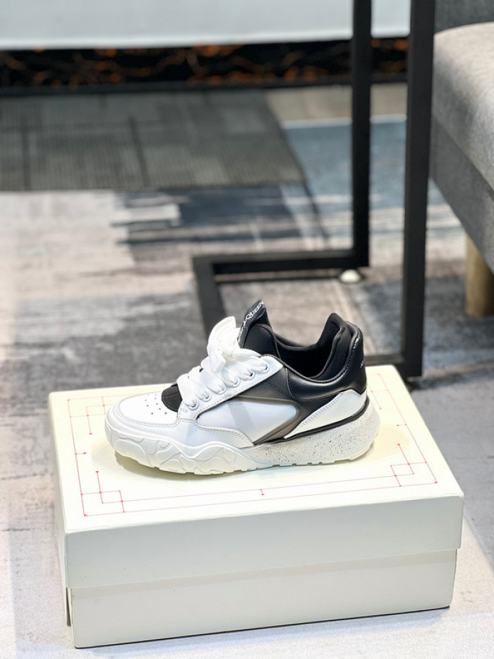 A1EXANDER M*QUEEN SNEAKERS WHGP7-153