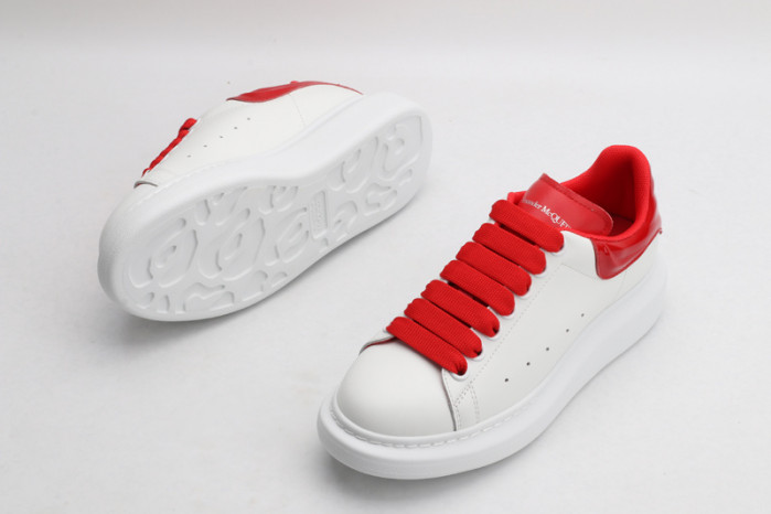 A1exa*der Mcqv*en SNEAKERS