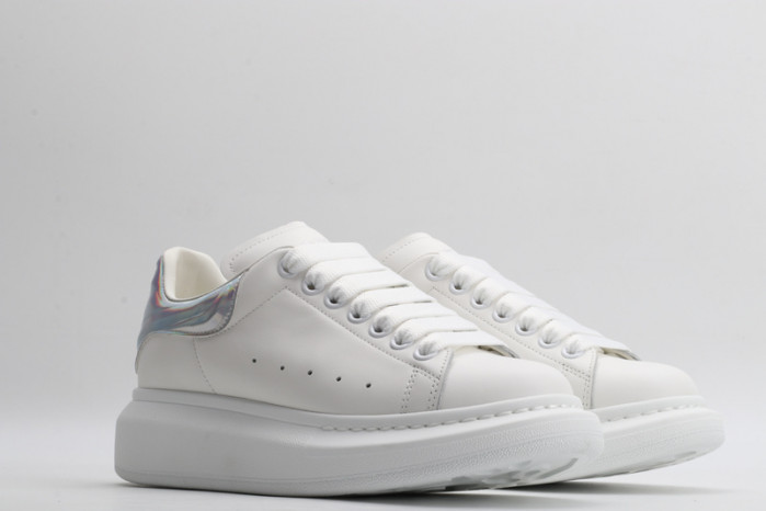 A1exa*der Mcqv*en SNEAKERS