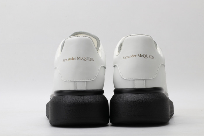 A1exa*der Mcqv*en SNEAKERS MC5563-041