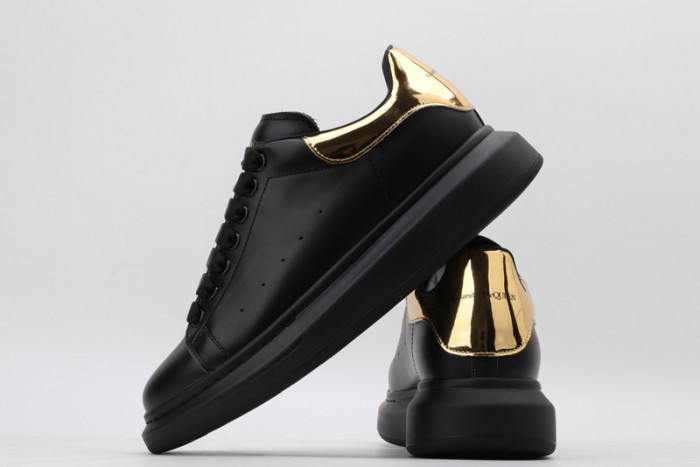 A1exa*der Mcqv*en SNEAKERS MC5563-065