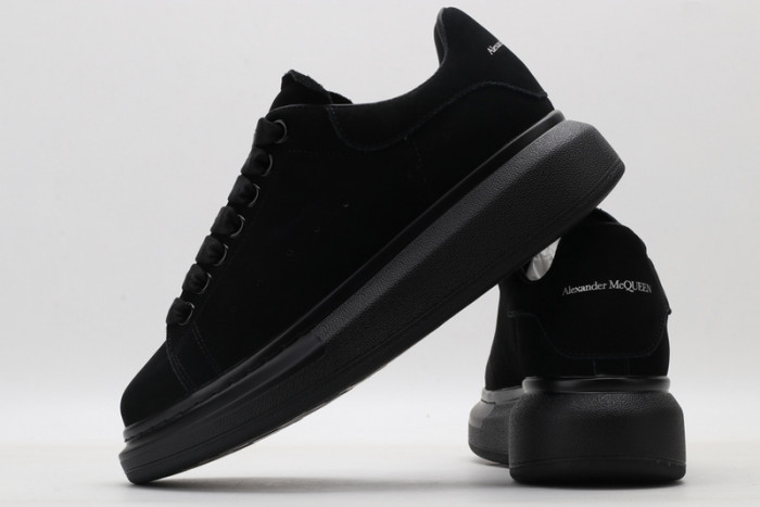 A1exa*der Mcqv*en SNEAKERS MC5563-082