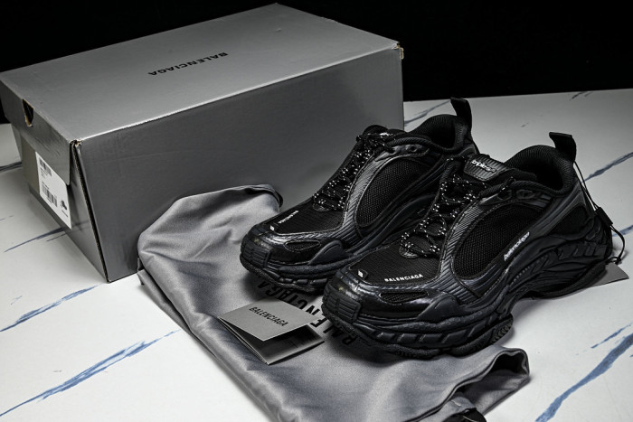 BLCG SNEAKER TRIPLE.S SNEAKERS WTRS2-1011