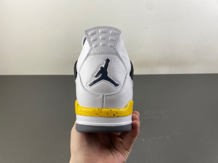 Air Jordan 4 “Tour Yellow” IO2463-102