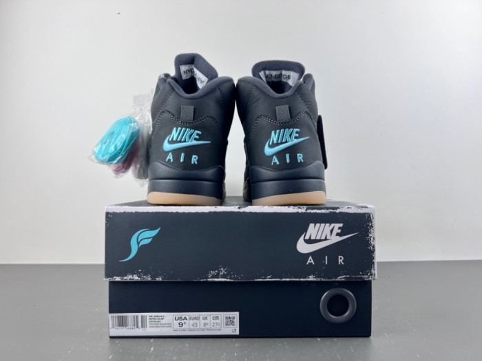SoleFly x Air Jordan 5 IU0734-001