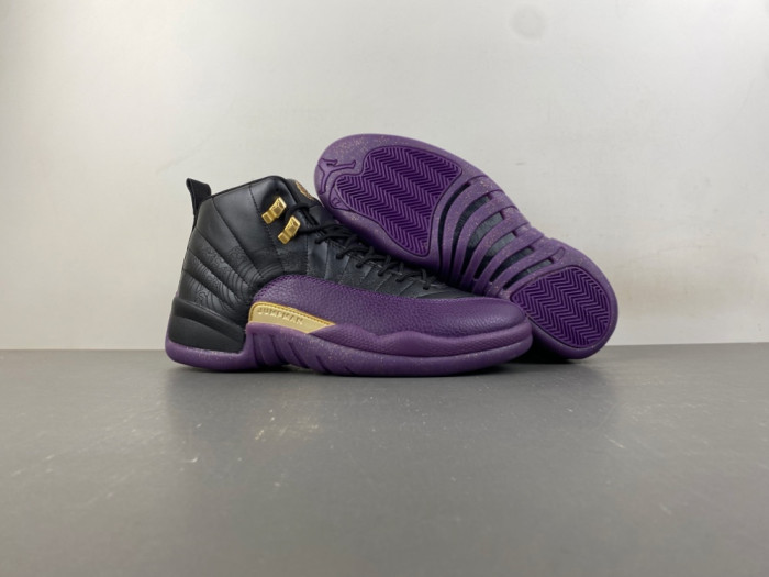Air Jordan 12 Retro Sumo LW1218-098