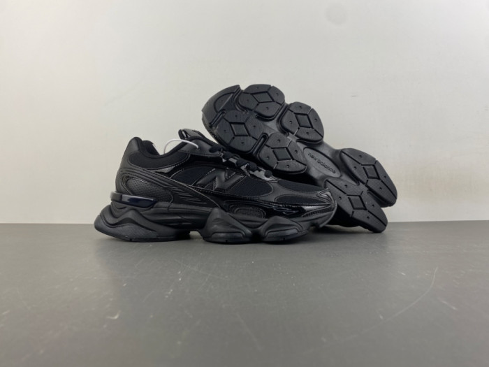 New Ba1an*e 9060R Black U90603BQ